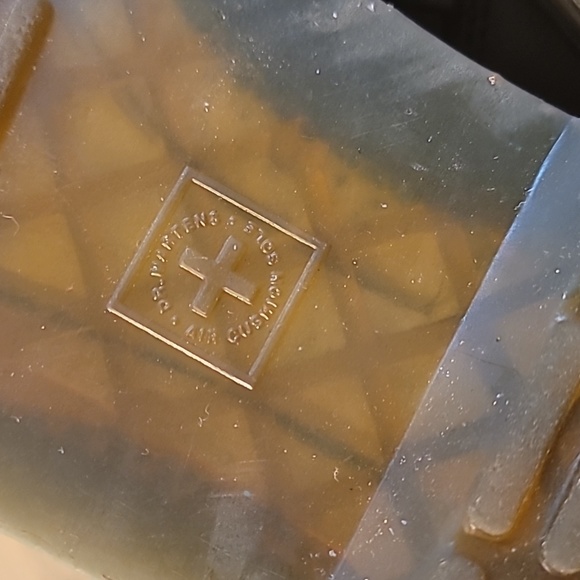 Dr Martens - Picture 6 of 6